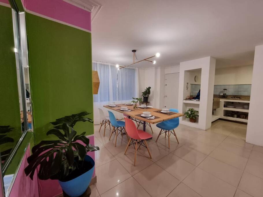메딜린 El Jardin De Manila 아파트 외부 사진