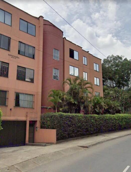 메딜린 El Jardin De Manila 아파트 외부 사진